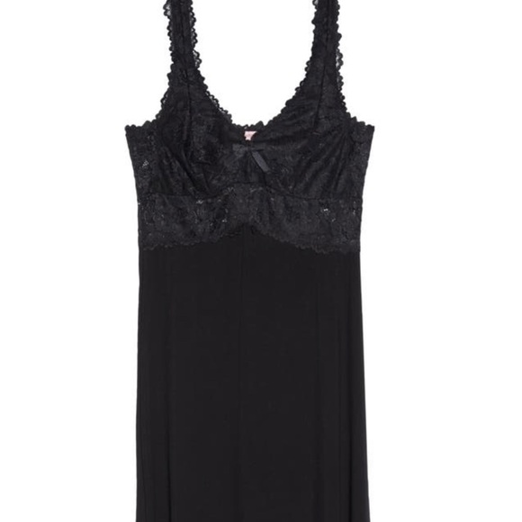 Women’s Black Lace Cotton Hunkenmöller “Nora Lace” along Chemise - Medium - Picture 2 of 4